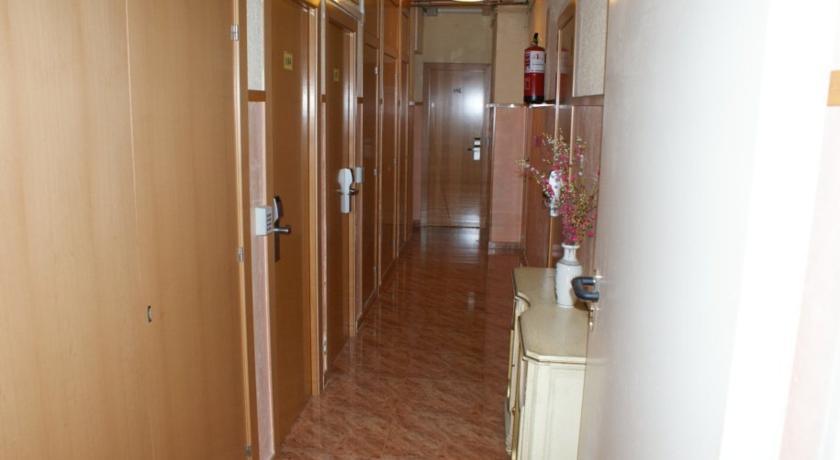 Hostal Rio De Castro Barselona Dış mekan fotoğraf