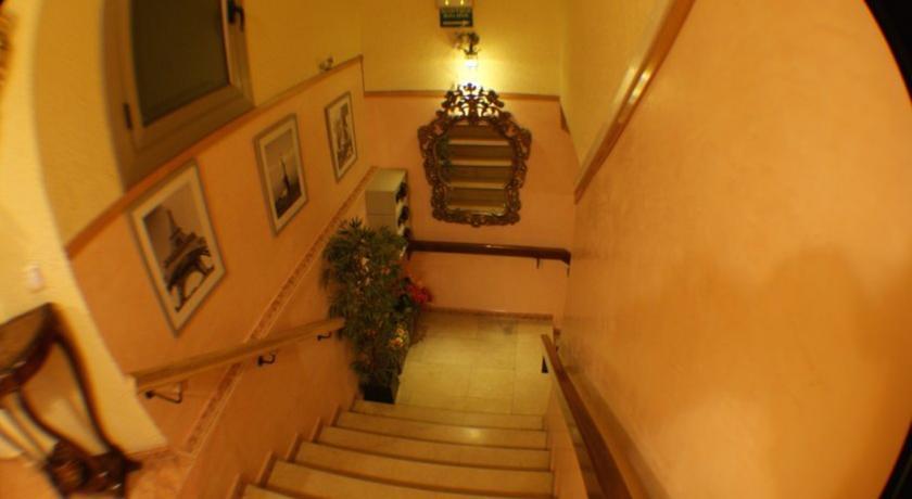 Hostal Rio De Castro Barselona Dış mekan fotoğraf