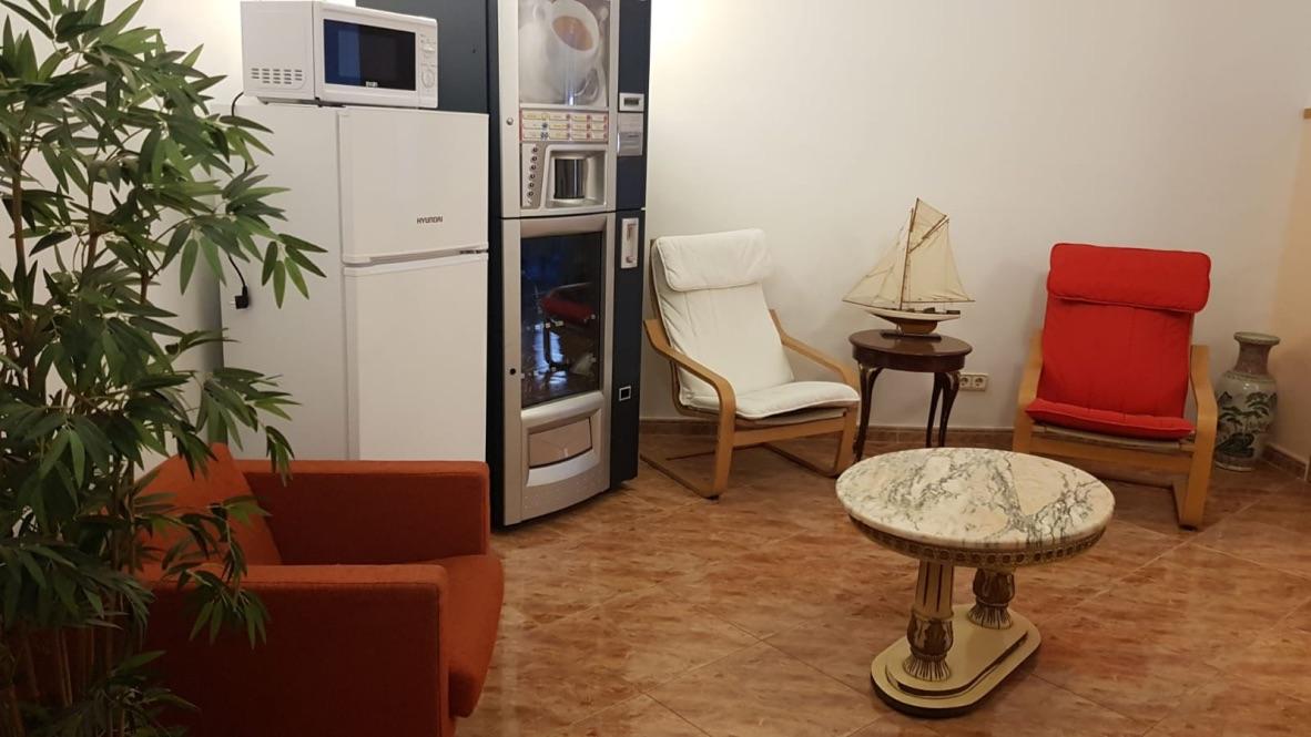 Hostal Rio De Castro Barselona Dış mekan fotoğraf