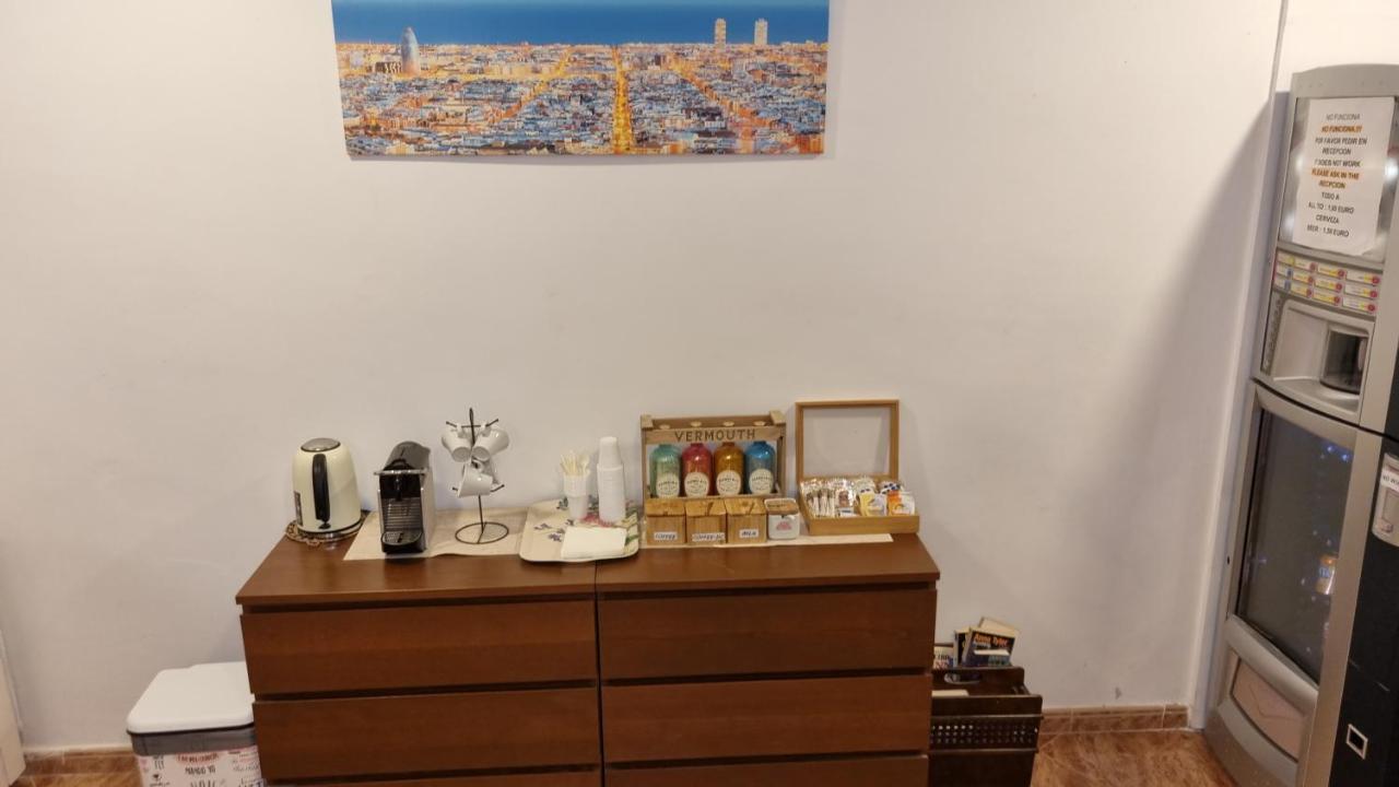 Hostal Rio De Castro Barselona Dış mekan fotoğraf