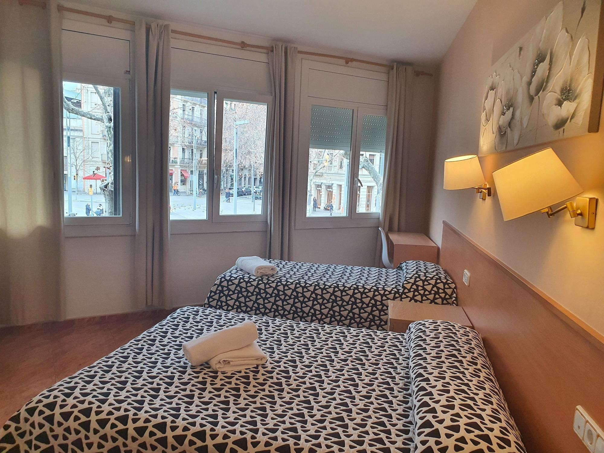 Hostal Rio De Castro Barselona Dış mekan fotoğraf