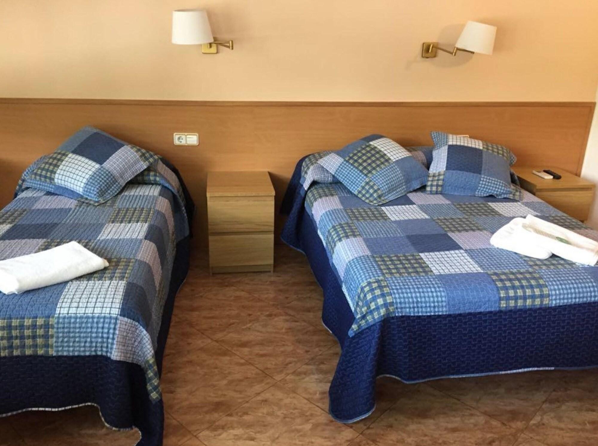 Hostal Rio De Castro Barselona Dış mekan fotoğraf