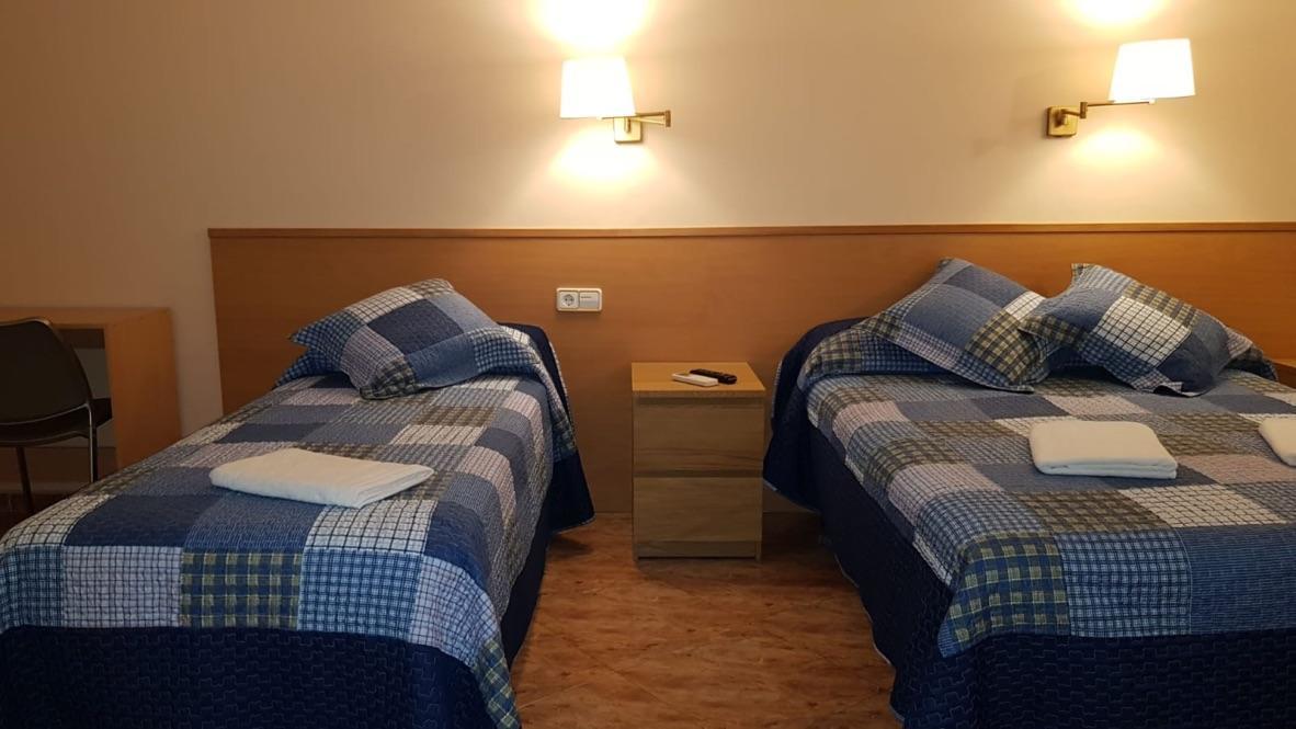 Hostal Rio De Castro Barselona Dış mekan fotoğraf